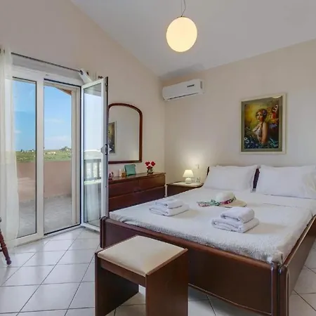 Villa Korini With Swimming Pool Achlades