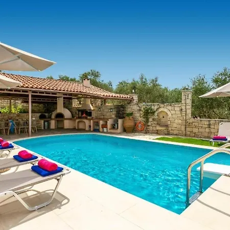 Korini With Swimming Pool * Achlades